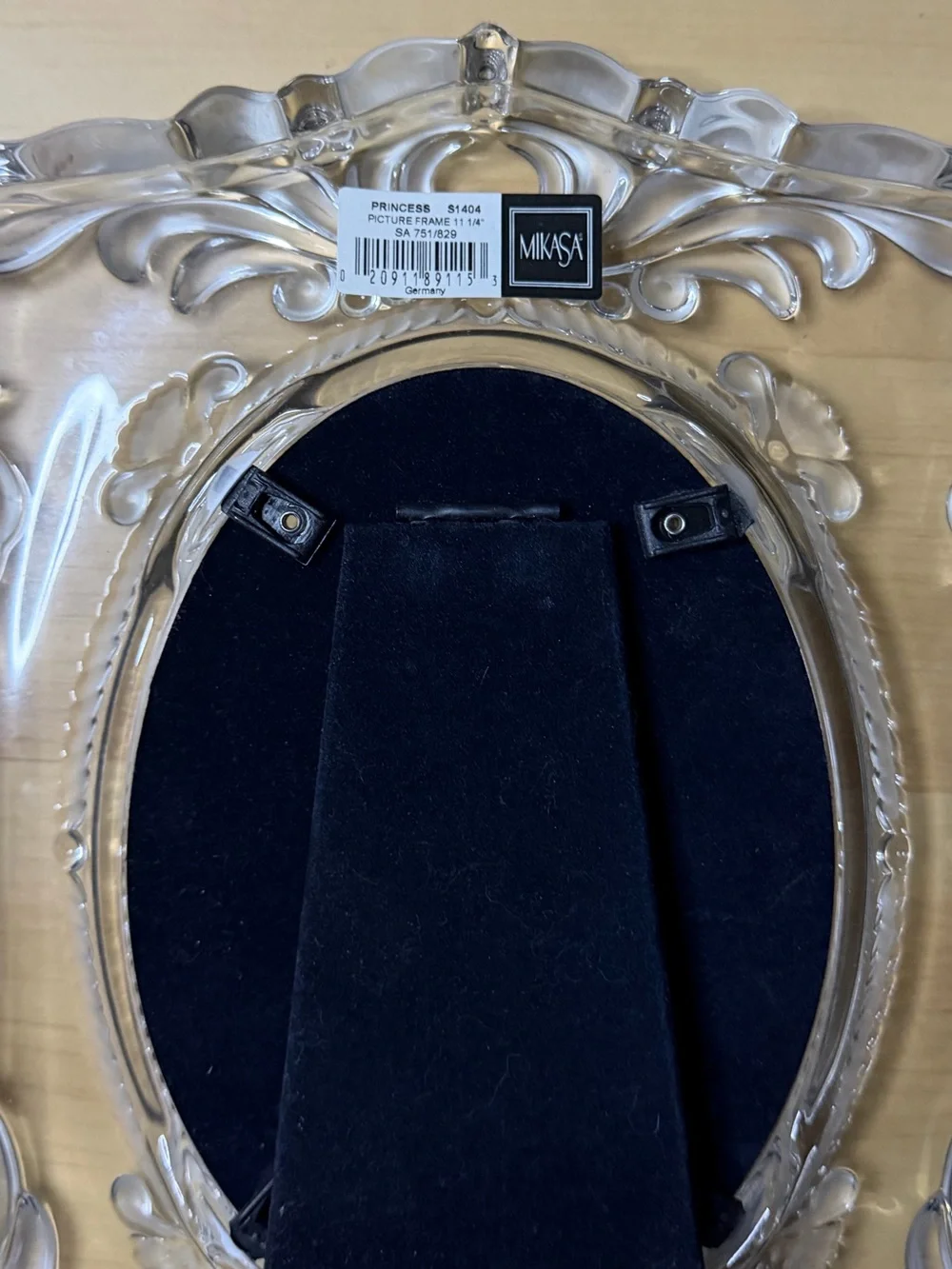 MIKASA Germany Princess Crystal 11 x 9 Picture Frame 5 x 7
